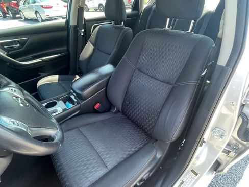 Used 2018 Nissan Altima 2.5 SV FWD image 24