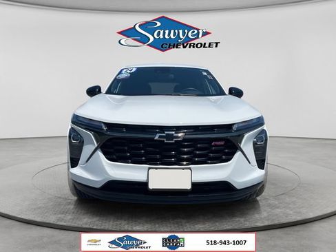 Certified 2024 Chevrolet Trax RS FWD image 8
