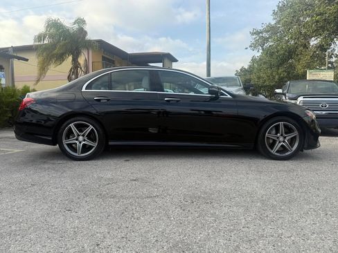 Used 2017 Mercedes-Benz E 300 image 8