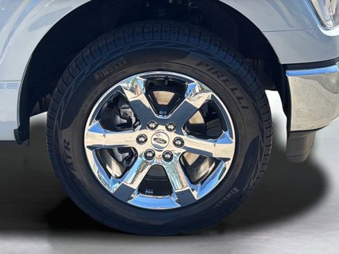 Used 2023 Ford F150 Lariat w/ Max Trailer Tow Package image 23