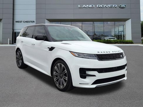 Certified 2024 Land Rover Range Rover Sport Dynamic SE AWD/4WD image 2