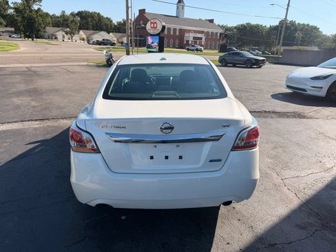 Used 2014 Nissan Altima 2.5 SV FWD image 5