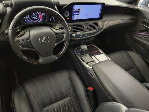 Used 2022 Lexus LS 500 AWD w/ Luxury Package image 37
