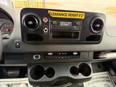 Used 2019 Mercedes-Benz Sprinter 170 image 11
