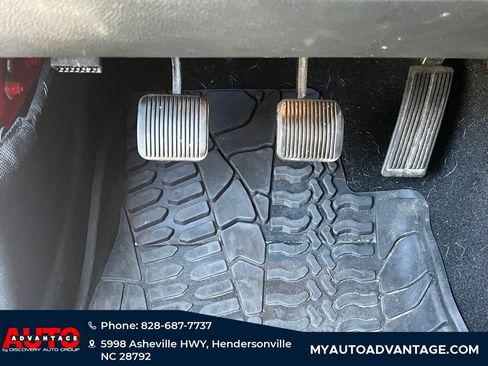 Used 2018 Jeep Wrangler Unlimited Sport S image 16