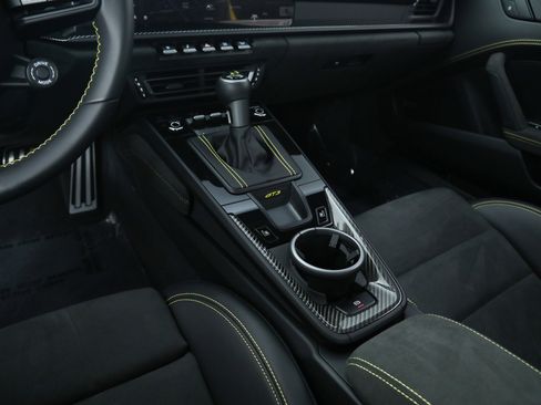 Used 2024 Porsche 911 GT3 RWD image 33