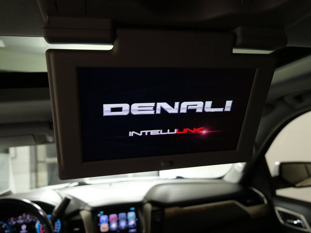 Used 2020 GMC Yukon Denali w/ Denali Ultimate Package AWD/4WD image 26