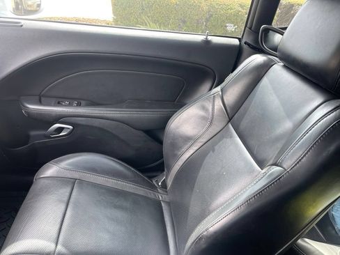 Used 2016 Dodge Challenger R/T Plus RWD image 9