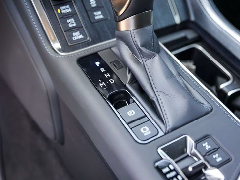Used 2024 Lexus GX 550 AWD/4WD image 19
