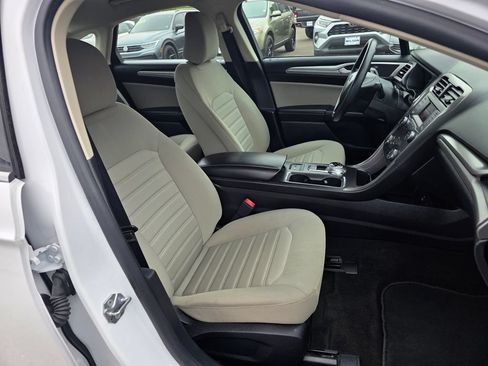 Used 2020 Ford Fusion S FWD image 23