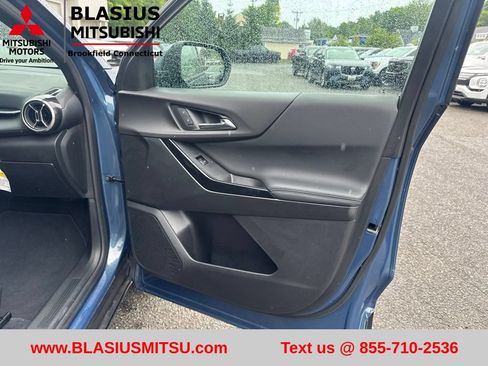Used 2025 Chevrolet Equinox LT w/ Convenience Package II AWD/4WD image 34