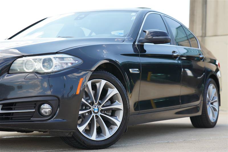 Used 2016 BMW 528i xDrive Sedan AWD/4WD image 9