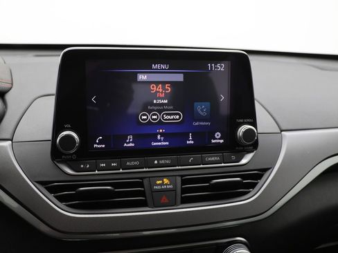 Used 2024 Nissan Altima 2.5 SR image 22