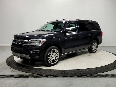 Used 2024 Ford Expedition Max Limited image 3