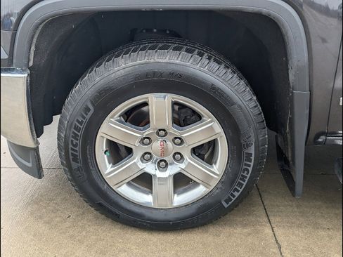 Used 2015 GMC Sierra 1500 SLT w/ Suspension Package, Off-Road image 17