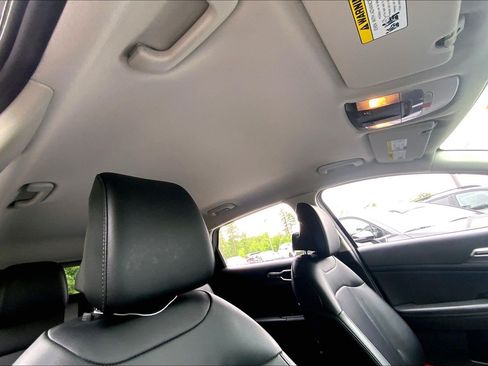 Used 2024 Kia Sportage EX FWD image 23
