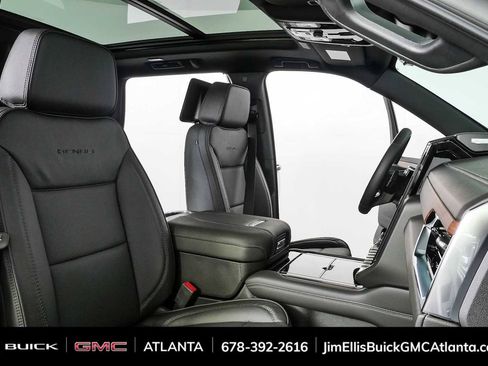 New 2026 GMC Yukon Denali w/ Denali Reserve Package AWD/4WD image 24