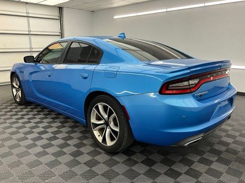 Used 2016 Dodge Charger R/T RWD image 17