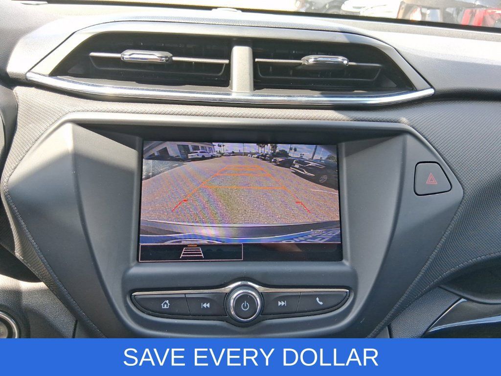 Used 2023 Chevrolet TrailBlazer LT FWD image 12