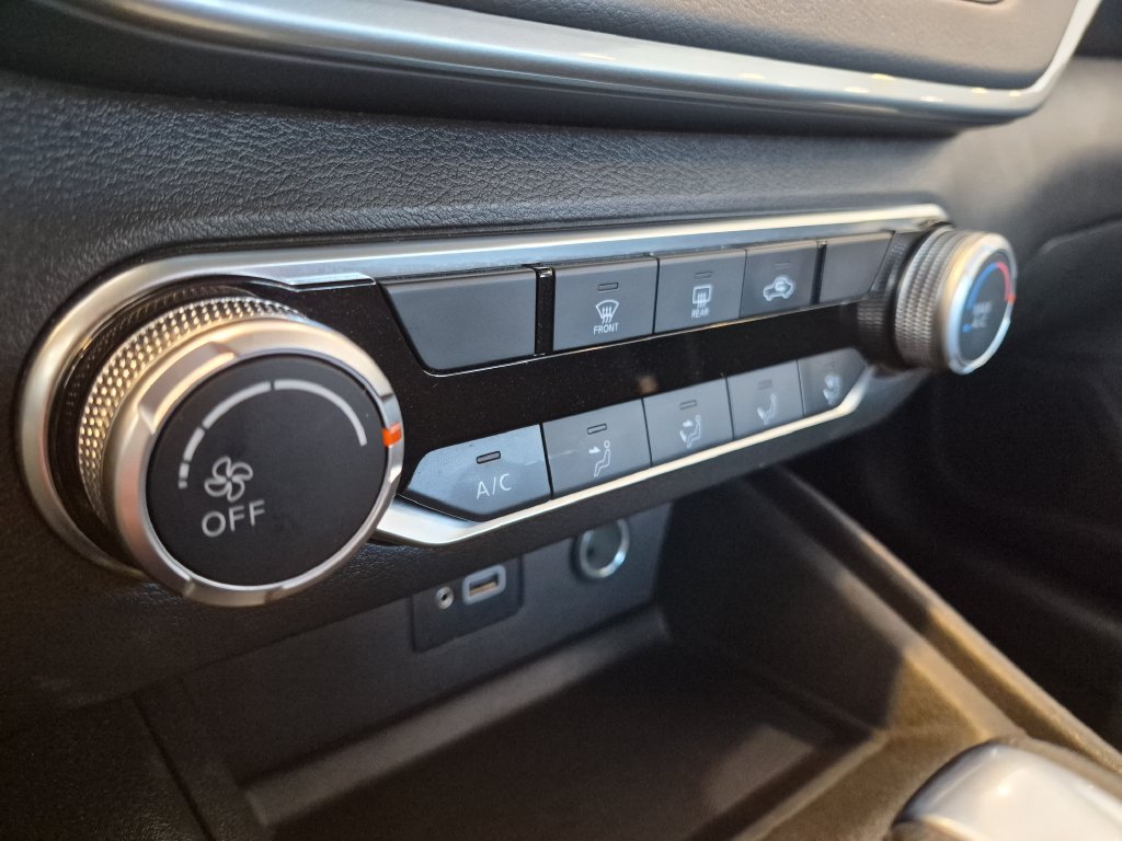 Used 2024 Nissan Altima 2.5 S FWD image 15