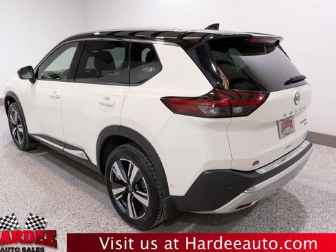 Used 2023 Nissan Rogue Platinum w/ Platinum Premium Package image 3