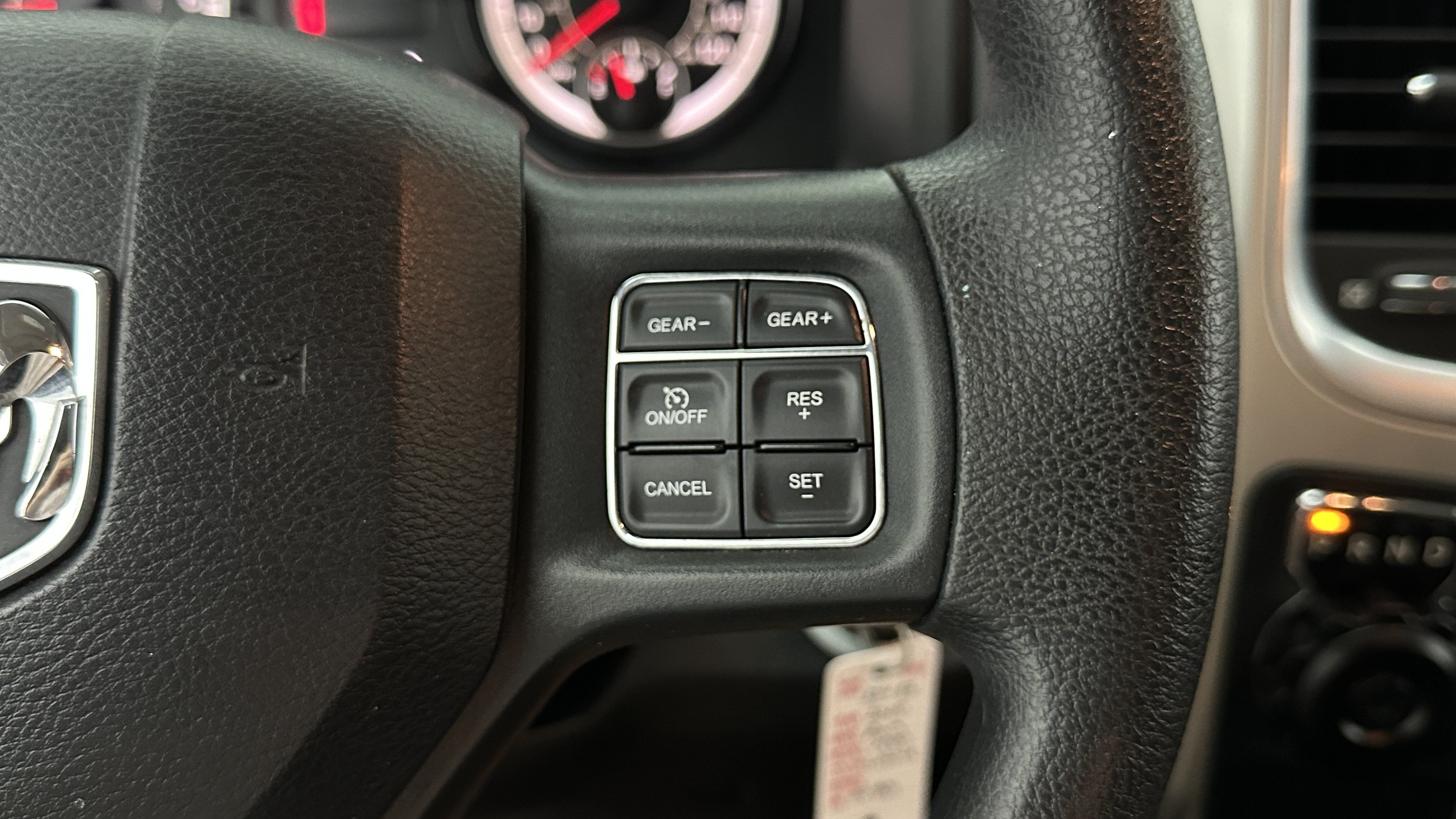 Used 2020 RAM 1500 Classic SLT RWD image 23