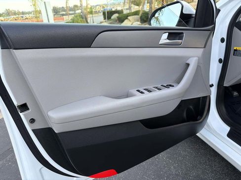 Used 2015 Hyundai Sonata SE image 26