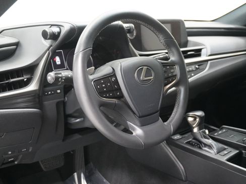 Used 2019 Lexus ES 350 w/ Accessory Package 2 image 9