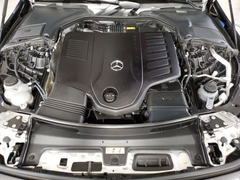 Used 2025 Mercedes-Benz CLE 450 4MATIC Coupe image 27