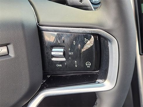 Used 2024 Land Rover Discovery Sport Dynamic SE image 28