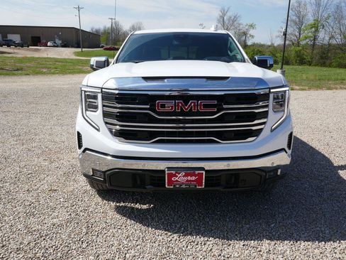 New 2026 GMC Sierra 1500 SLT AWD/4WD image 10