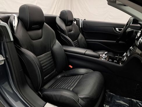 Used 2013 Mercedes-Benz SL 550 AMG Pkg image 25