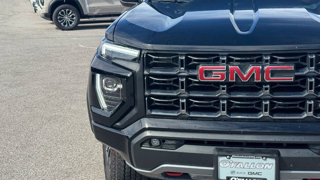 Used 2024 GMC Canyon AT4 w/ Canyon Safety Plus Package AWD/4WD image 8