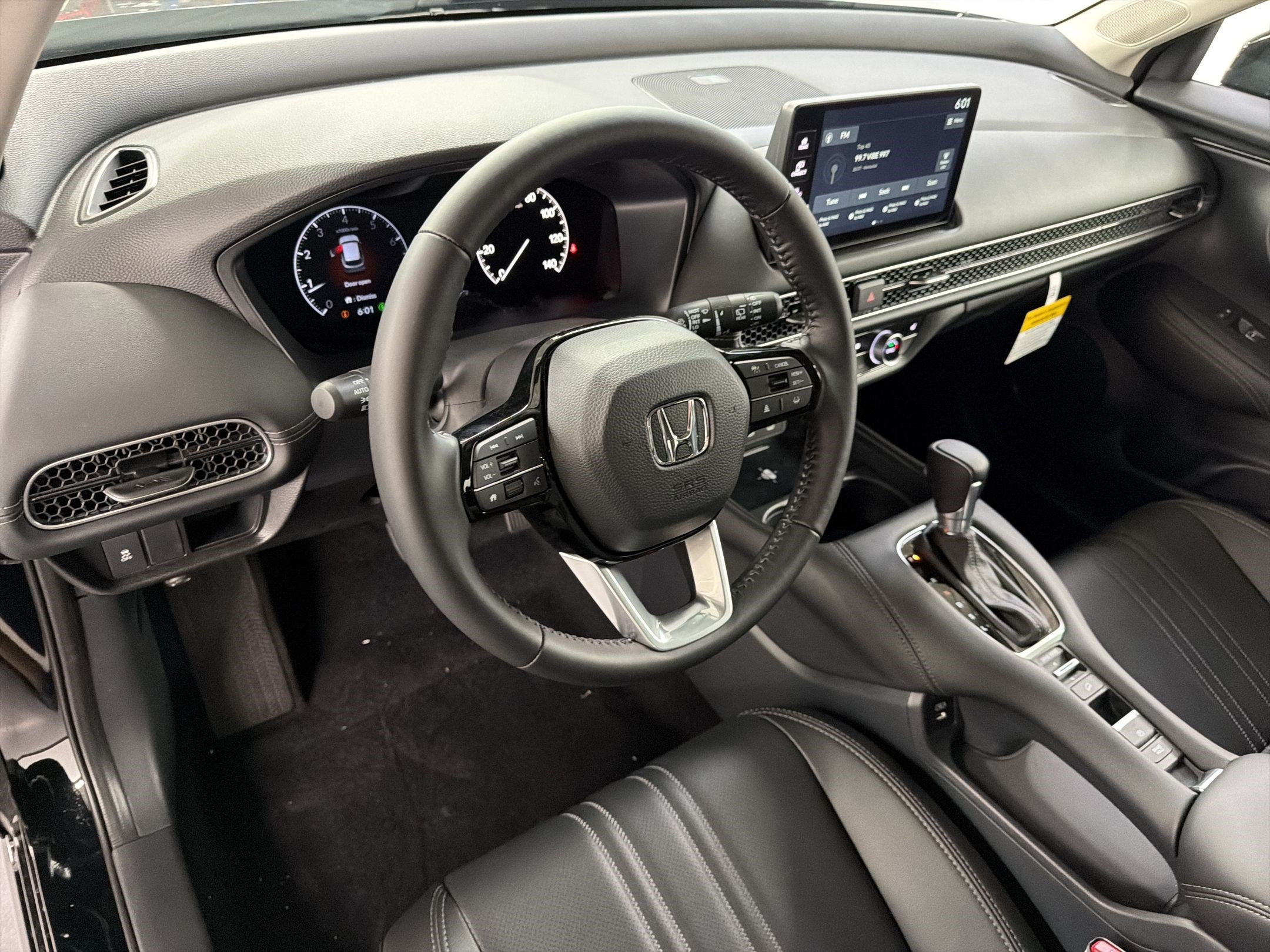 New 2027 Honda HR-V EX-L image 4