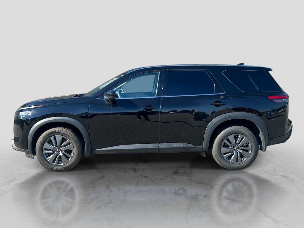 Certified 2024 Nissan Pathfinder S AWD/4WD image 2