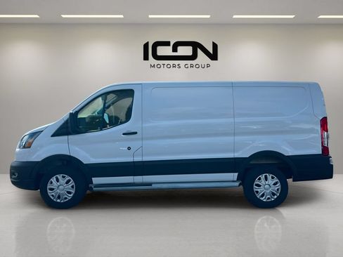 Used 2025 Ford Transit 250 Low Roof w/ Exterior Upgrade Package RWD image 2