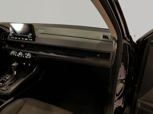 Used 2025 Honda CR-V LX image 26