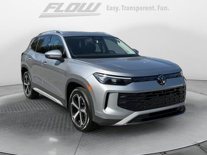 New 2025 Volkswagen Tiguan SE