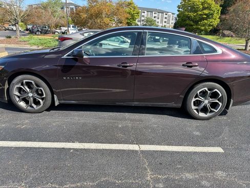 Used 2020 Chevrolet Malibu LT FWD image 4