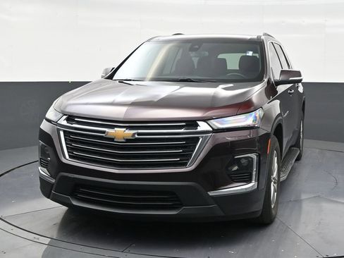 Used 2023 Chevrolet Traverse LT FWD image 8