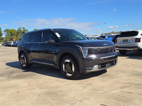 New 2026 Kia EV9 Wind image 2