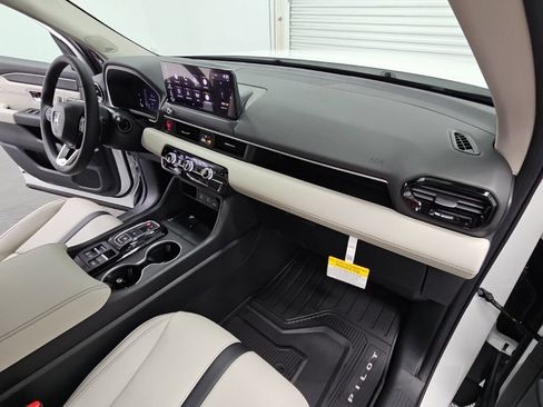 New 2026 Honda Pilot Touring image 41