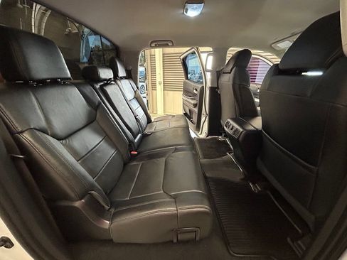 Used 2020 Toyota Tundra SR5 w/ SR5 Leather Package AWD/4WD image 42