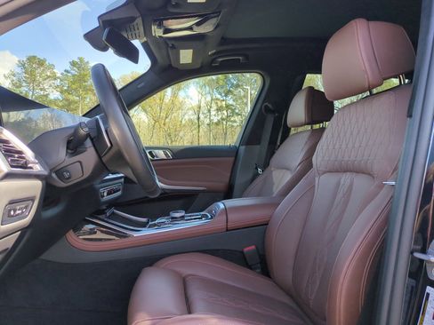 Used 2026 BMW X7 M60i image 16