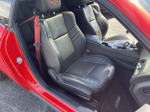Used 2016 Dodge Challenger SRT Hellcat RWD image 28