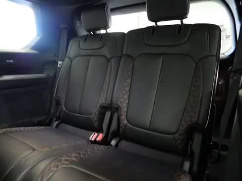 Used 2023 Jeep Grand Cherokee L Summit AWD/4WD image 27