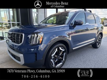Used 2024 Kia Telluride S w/ S Sunroof Package