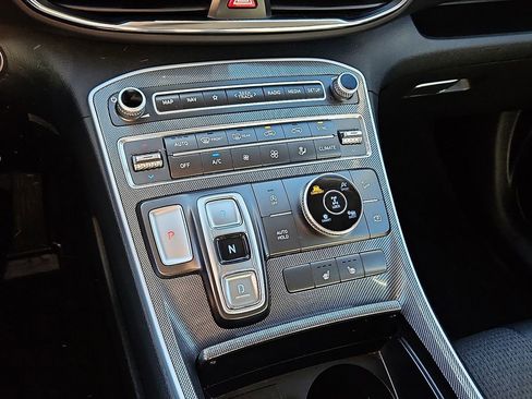 Used 2023 Hyundai Santa Fe SEL image 16