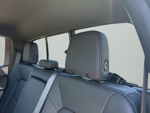 New 2025 GMC Canyon Elevation w/ Convenience Package image 36