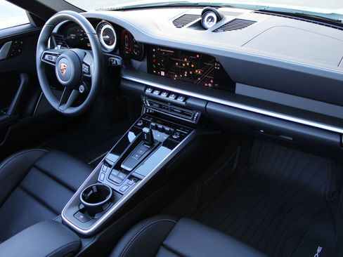 Used 2024 Porsche 911 Carrera image 26